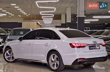 Седан Audi A4 2020 в 