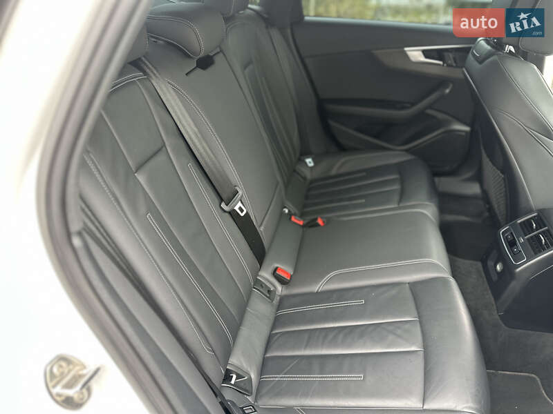 Седан Audi A4 2019 в Киеве