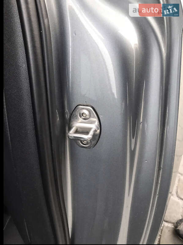 Седан Audi A4 2011 в Новомосковске