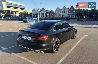 Седан Audi A4 2017 в 
