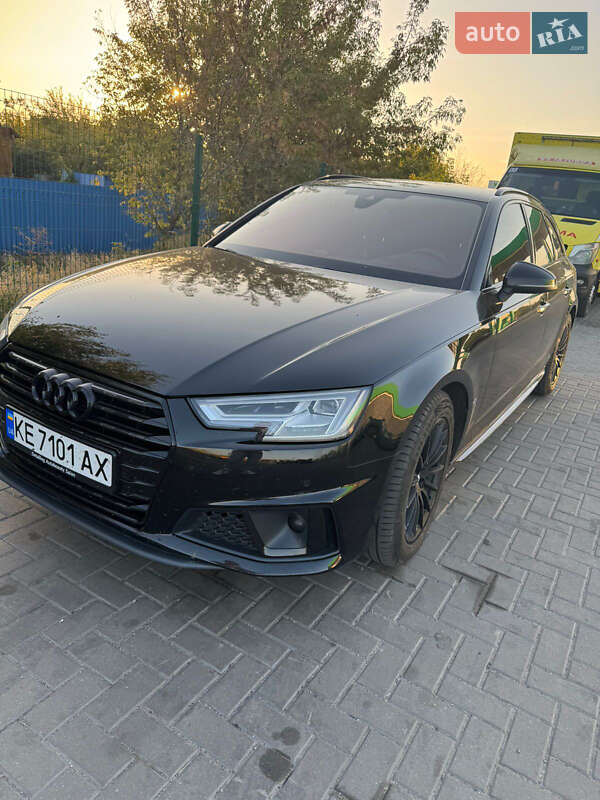 Універсал Audi A4 2019 в Павлограді