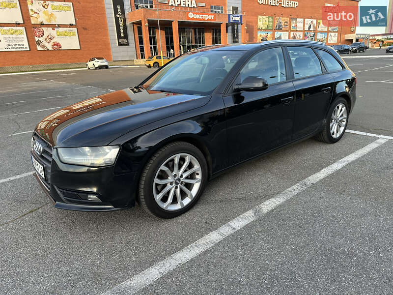 Универсал Audi A4 2015 в Киеве