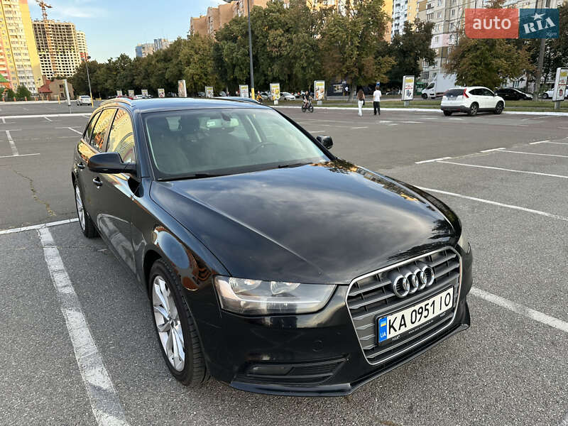 Универсал Audi A4 2015 в Киеве