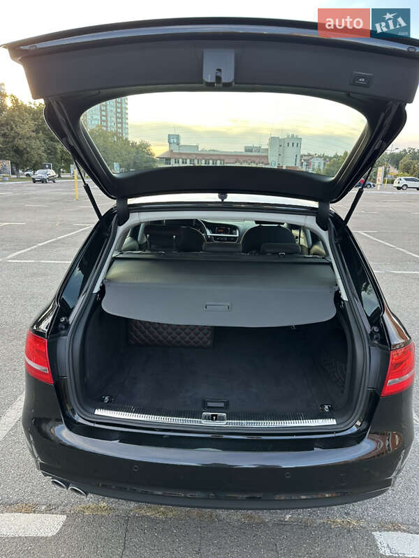 Универсал Audi A4 2015 в Киеве