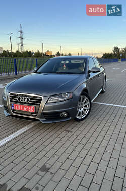 Седан Audi A4 2012 в 