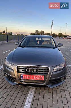 Седан Audi A4 2012 в 