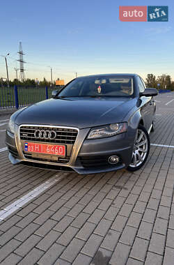 Седан Audi A4 2012 в 