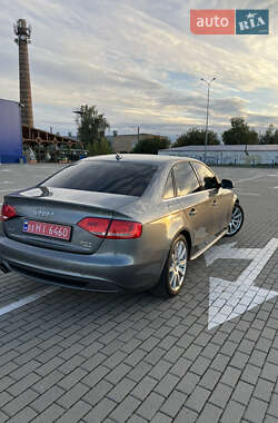 Седан Audi A4 2012 в 