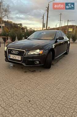 Седан Audi A4 2011 в Полтаве