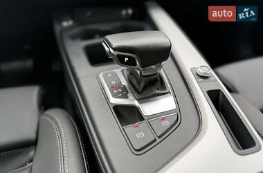 Универсал Audi A4 2019 в 