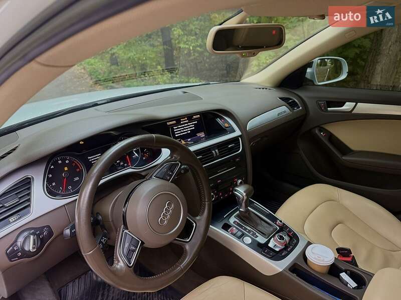 Седан Audi A4 2015 в Кривому Розі
