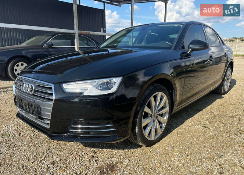 Седан Audi A4 2018 в Одессе