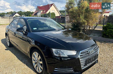 Седан Audi A4 2018 в 