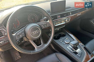 Седан Audi A4 2018 в 