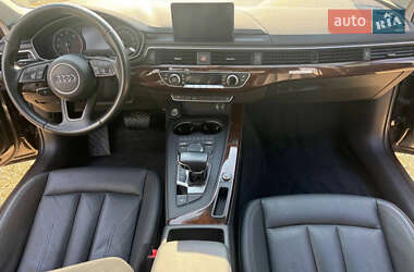Седан Audi A4 2018 в 