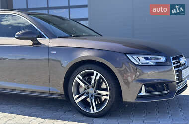 Седан Audi A4 2016 в 