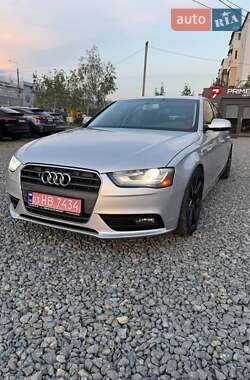 Седан Audi A4 2012 в 