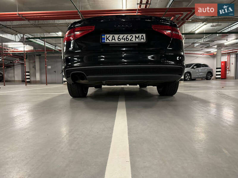 Седан Audi A4 2015 в Киеве
