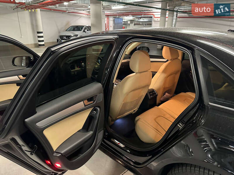 Седан Audi A4 2015 в Киеве