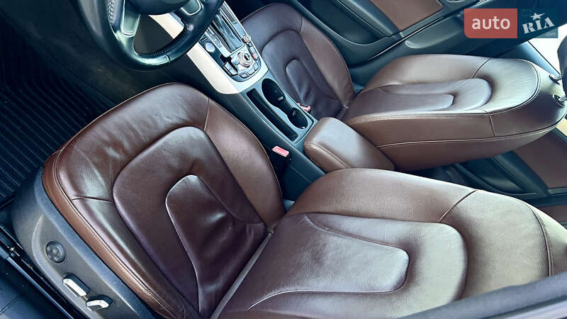 Седан Audi A4 2014 в Нововолынске