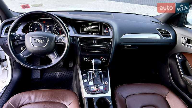 Седан Audi A4 2014 в Нововолынске
