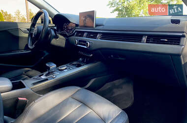 Седан Audi A4 2018 в 