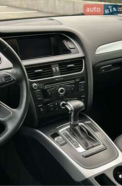 Седан Audi A4 2012 в 