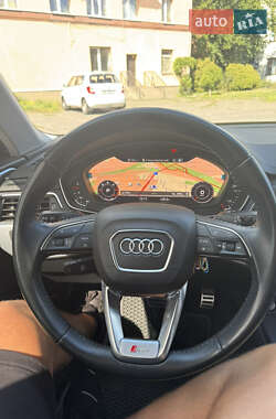 Универсал Audi A4 2019 в 