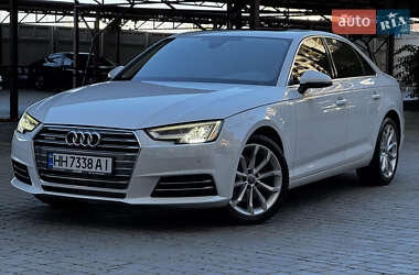 Седан Audi A4 2019 в 