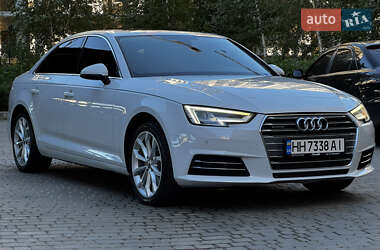 Седан Audi A4 2019 в 