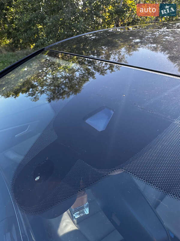 Седан Audi A4 2016 в Горішніх Плавнях