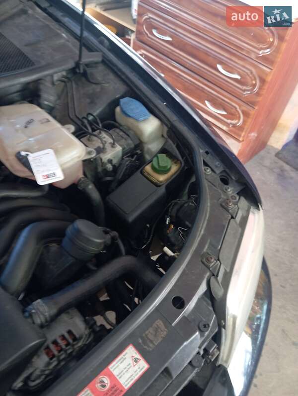 Седан Audi A4 1999 в Турбовом фото 2 Седан Audi A4 1999 в Турбовом