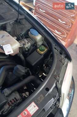 Седан Audi A4 1999 в 