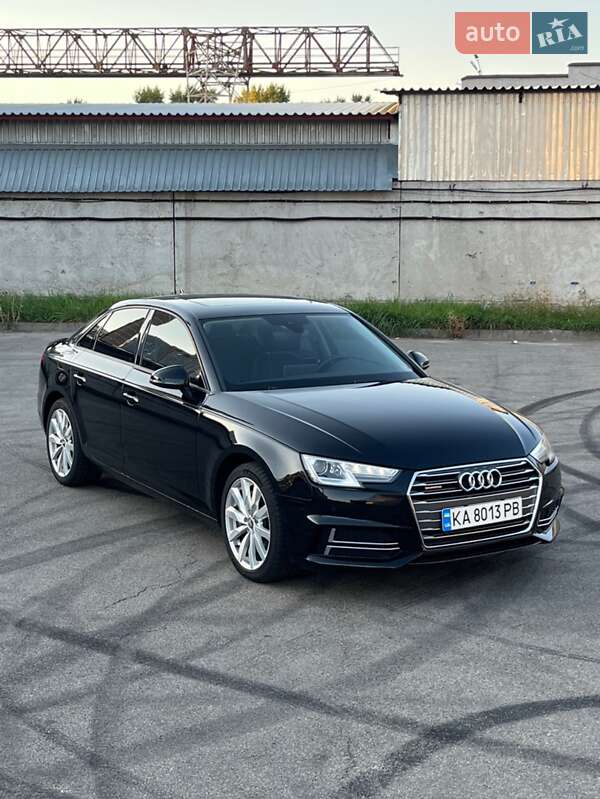Седан Audi A4 2016 в Киеве