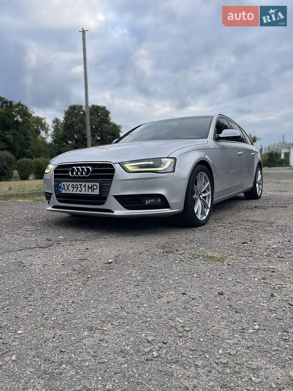 Универсал Audi A4 2012 в Чугуеве