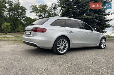 Универсал Audi A4 2012 в 