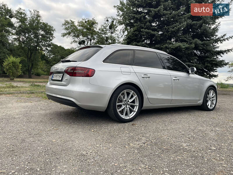 Универсал Audi A4 2012 в Чугуеве