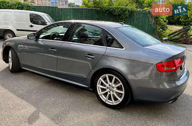 Седан Audi A4 2015 в 
