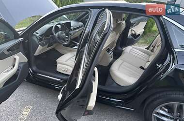 Седан Audi A4 2020 в 