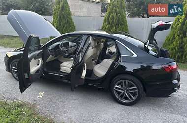 Седан Audi A4 2020 в 