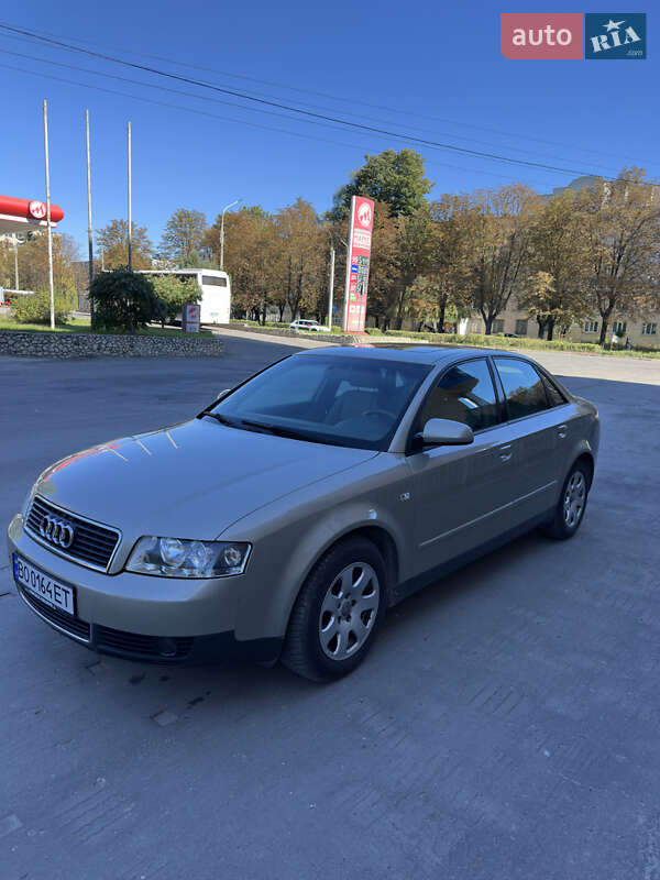 Седан Audi A4 2003 в Збараже