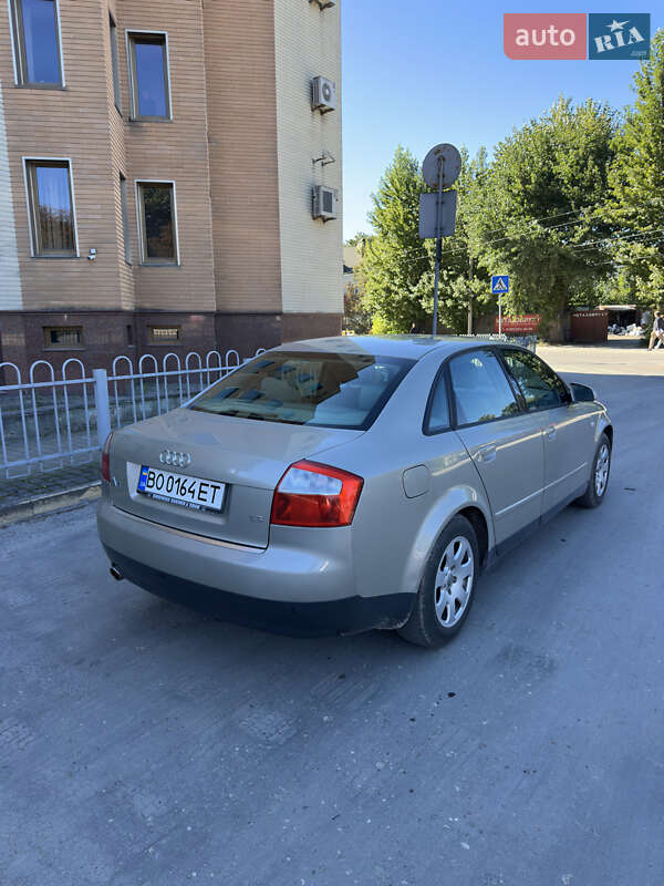 Седан Audi A4 2003 в Збараже
