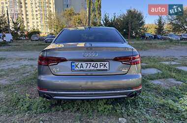 Седан Audi A4 2018 в 