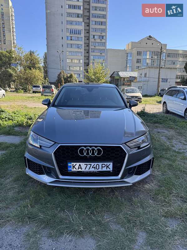 Седан Audi A4 2018 в Киеве