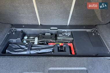 Седан Audi A4 2018 в 