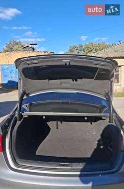 Седан Audi A4 2014 в 