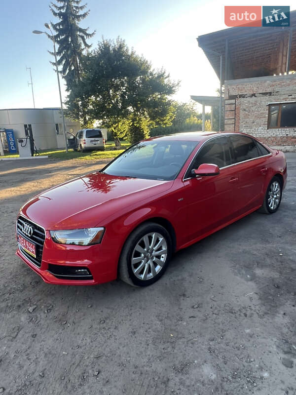Седан Audi A4 2015 в Дубно