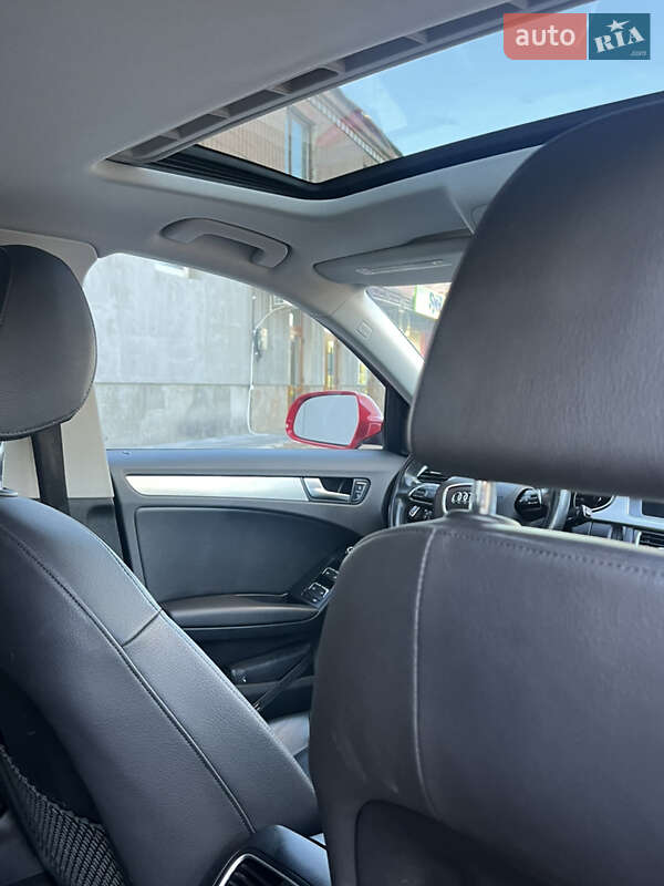 Седан Audi A4 2015 в Дубно