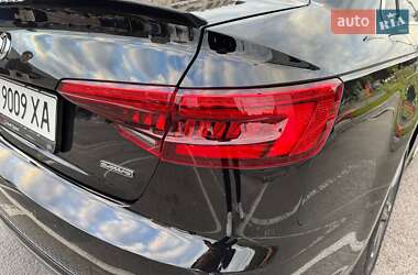 Седан Audi A4 2016 в 