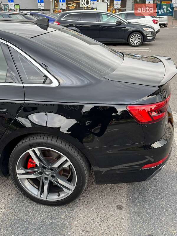 Седан Audi A4 2016 в Шептицькому